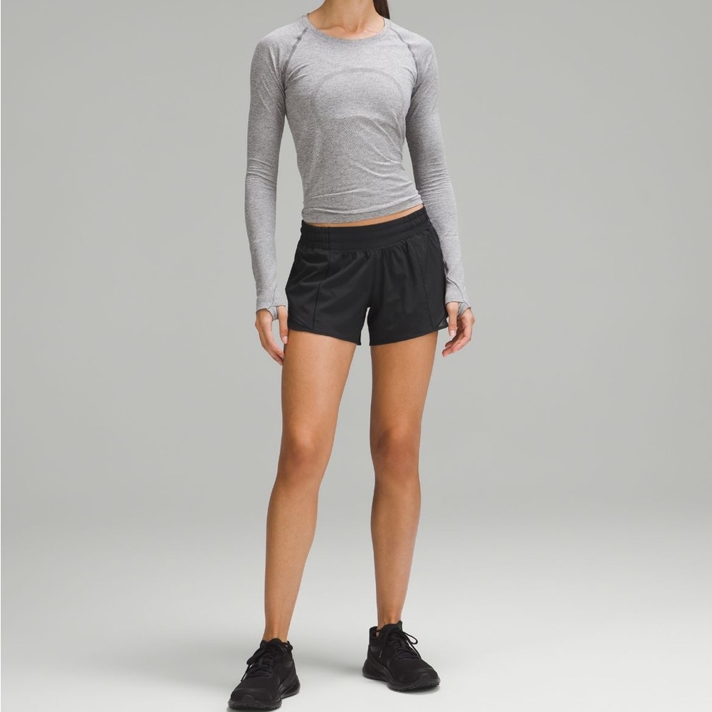 Lululemon hotty hot low rise shorts